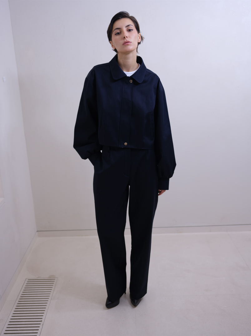 Pantalon femme coupe large bleu marine en gabardine de coton